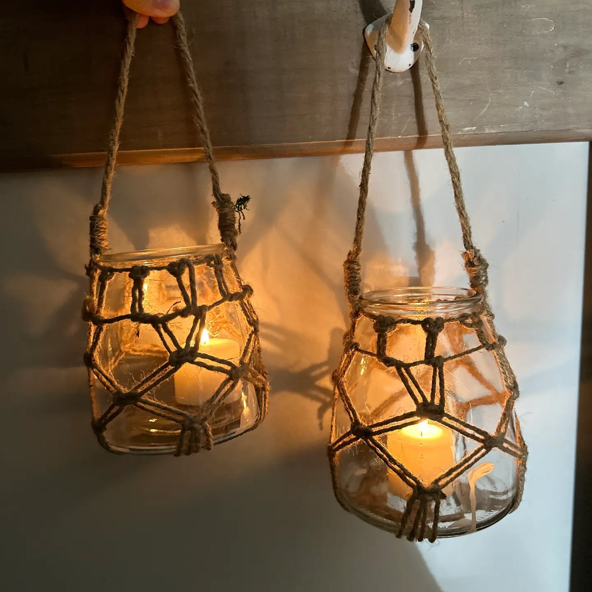 Hand-woven Mesh Pocket Hanging Glass Vase/Candle Holder
