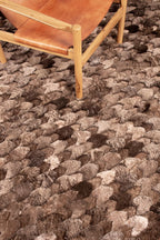 ARROWS – Hi-Low Sculpted Shearling Rug