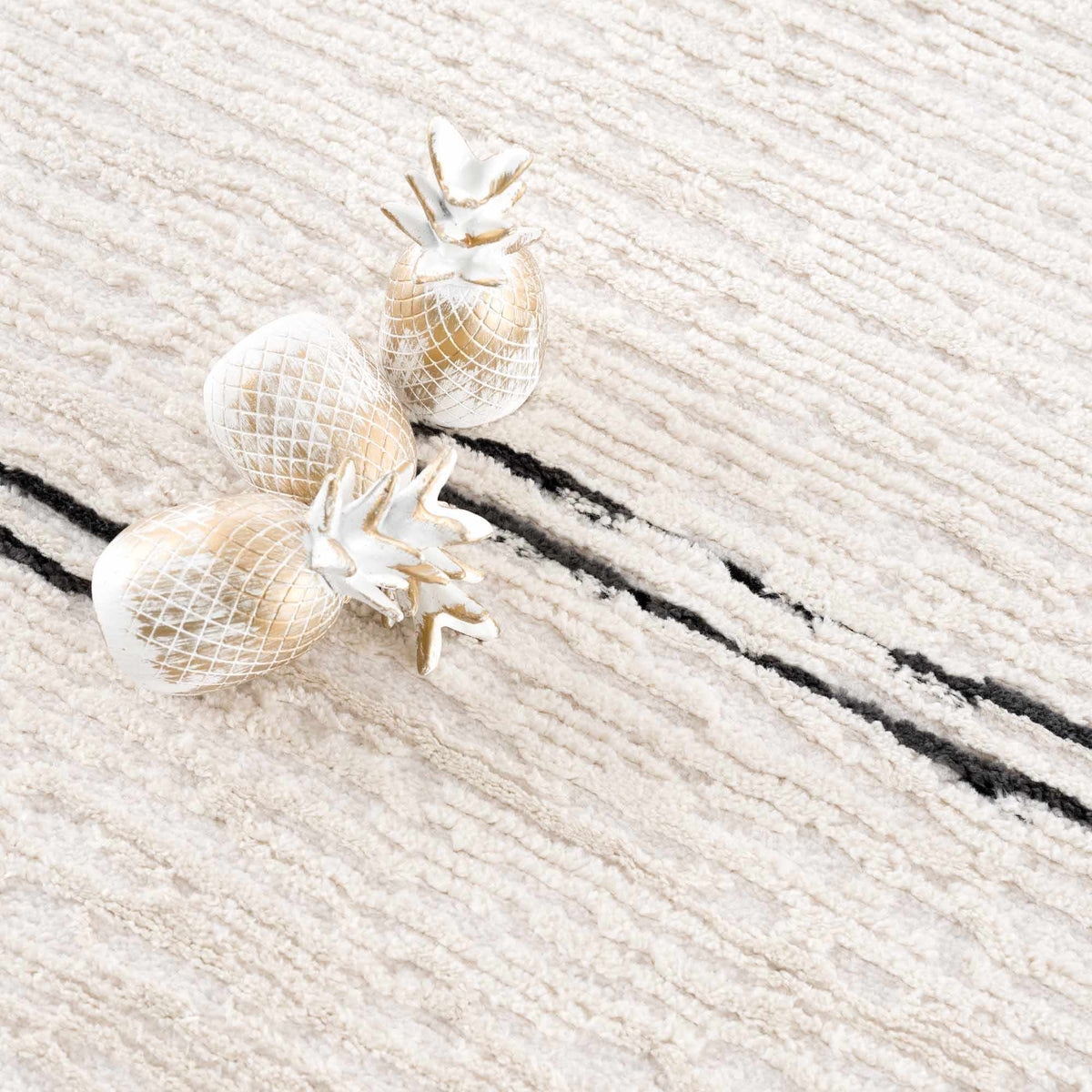 Riad Black Striped White Rug with Tassels