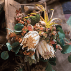 Mountian Oriole Autumn Art King Protea Bouquet