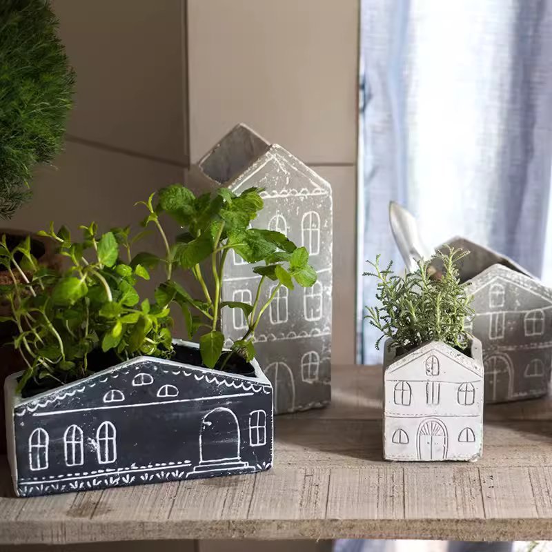 TinyHome Clay Planters