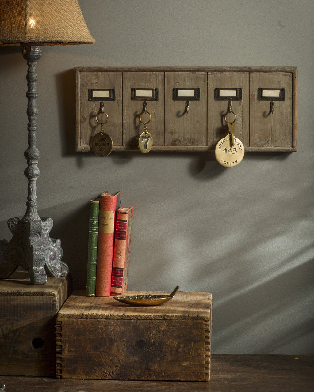 Wooden 5-Key Rack