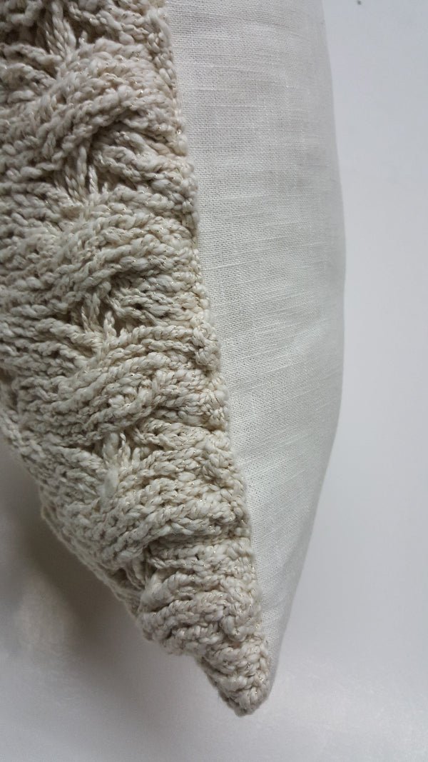 Wavy Golden Cotton Pillow