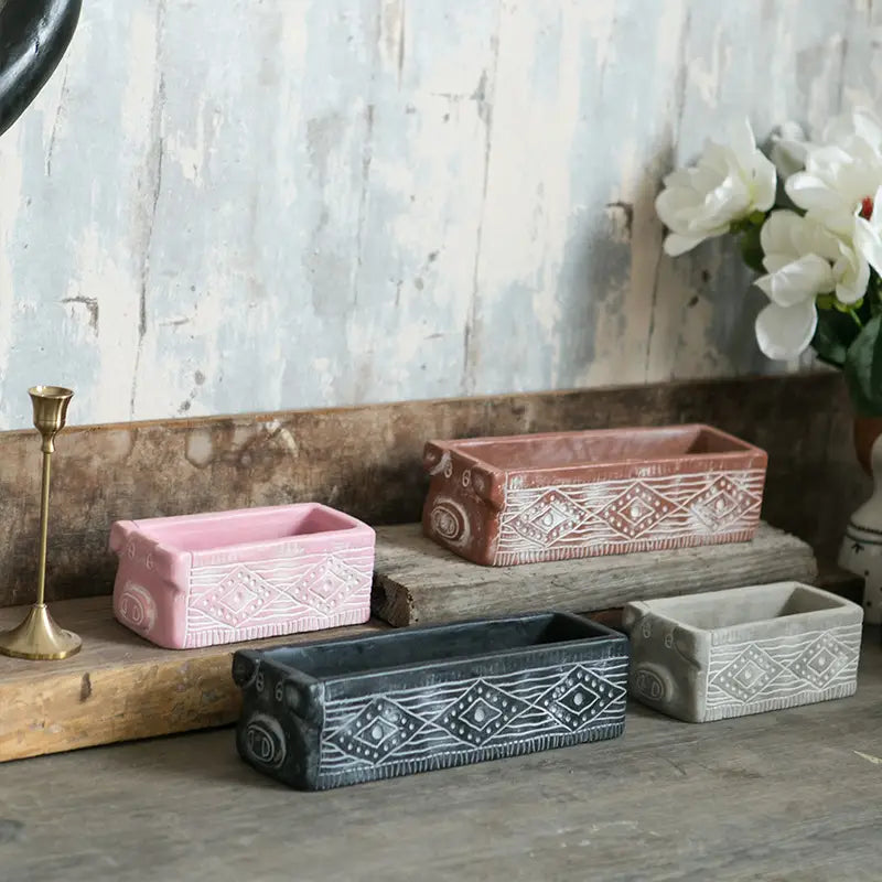 CEMENT PIG PLANTER